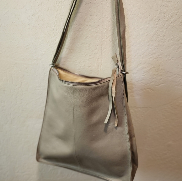 Lucky Brant tan leather purse - Picture 10 of 13